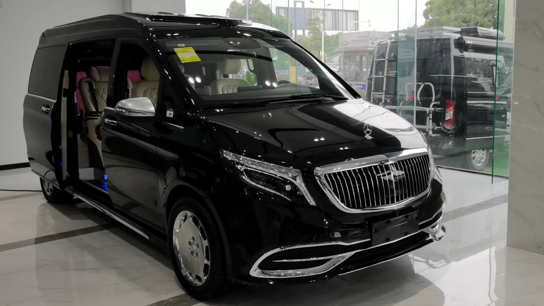 奔驰迈巴赫vs880售价比埃尔法低这也太酷了吧你一定会喜欢他