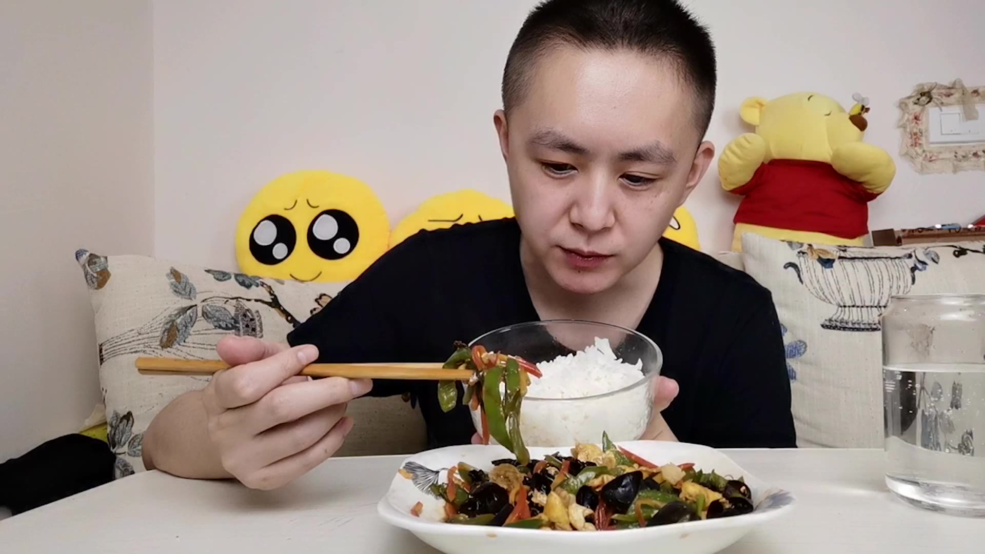 最穷美食博主吃不起肉丝那就做一个鱼香鸡蛋吧