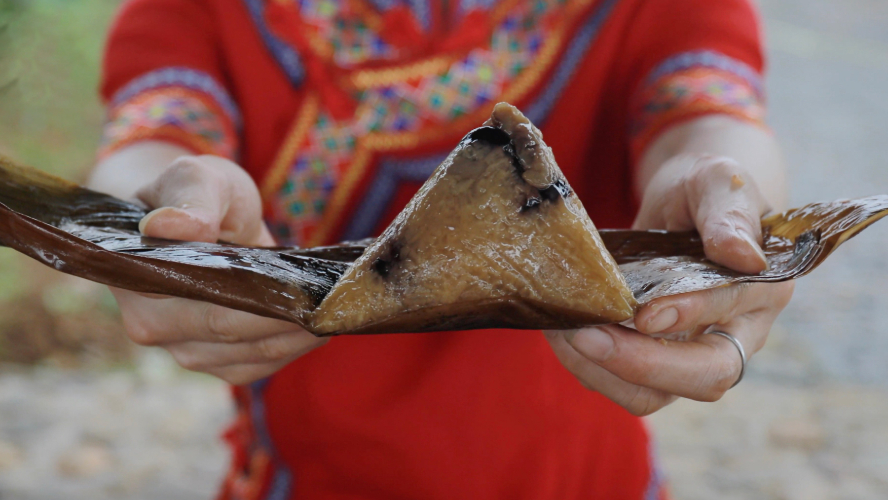 瑶族古法碱水粽子,少数民族,美食vlog