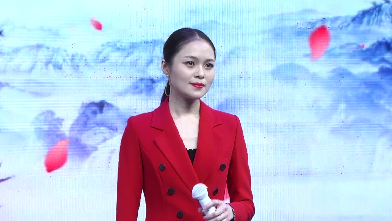 龚爽演唱在水一方音为梦响戴你歌唱云live演唱会