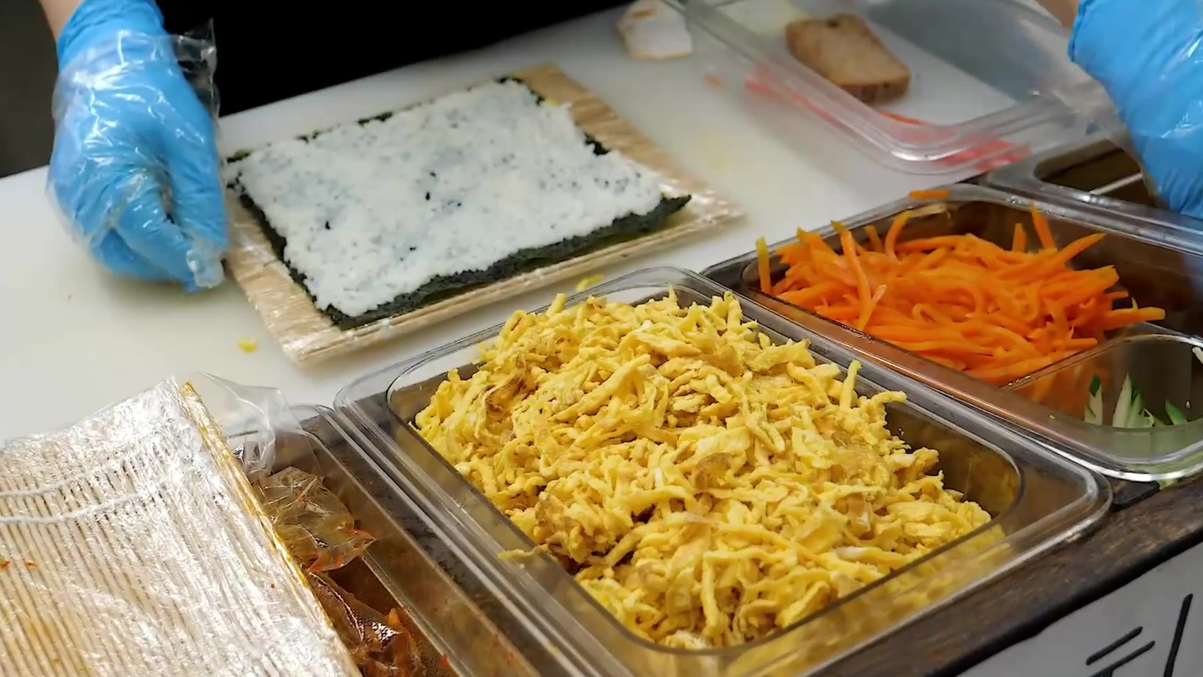 韩国街边的寿司卷,和日式的果然不太一样