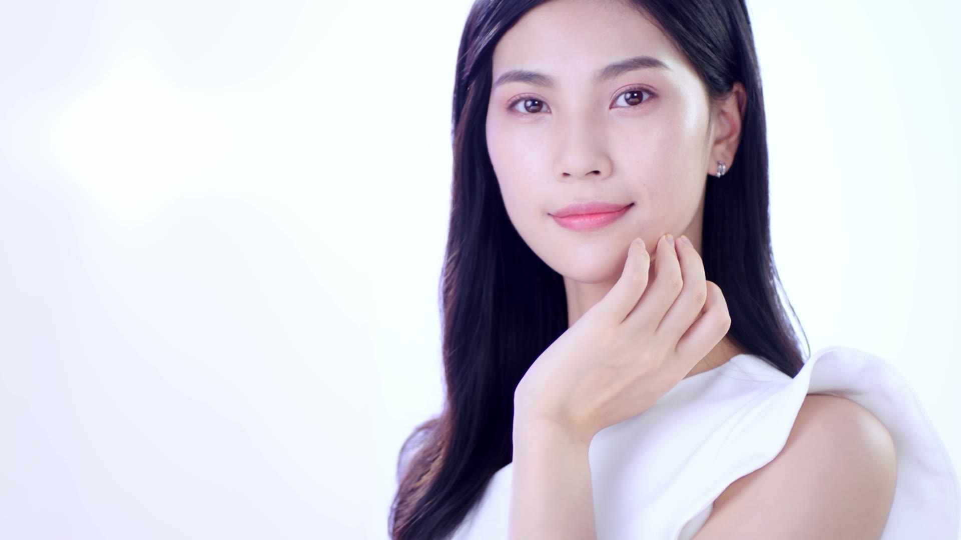 冻住肌龄,执掌年轻——婷美美肌紫晶冻龄系列广告片1