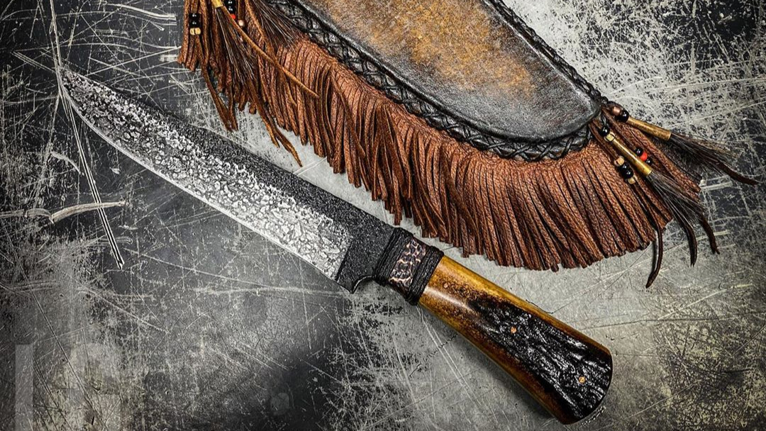 鹿角手柄锻造碳钢边境猎刀