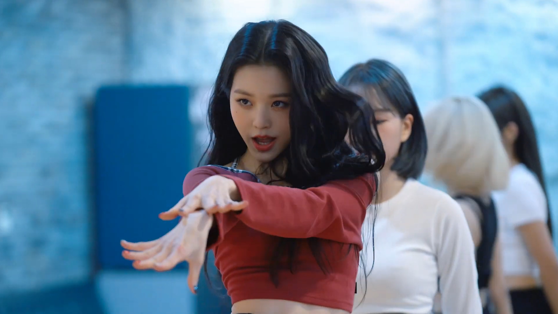 完颜女团的神仙走位!izone - panorama 舞蹈练习室