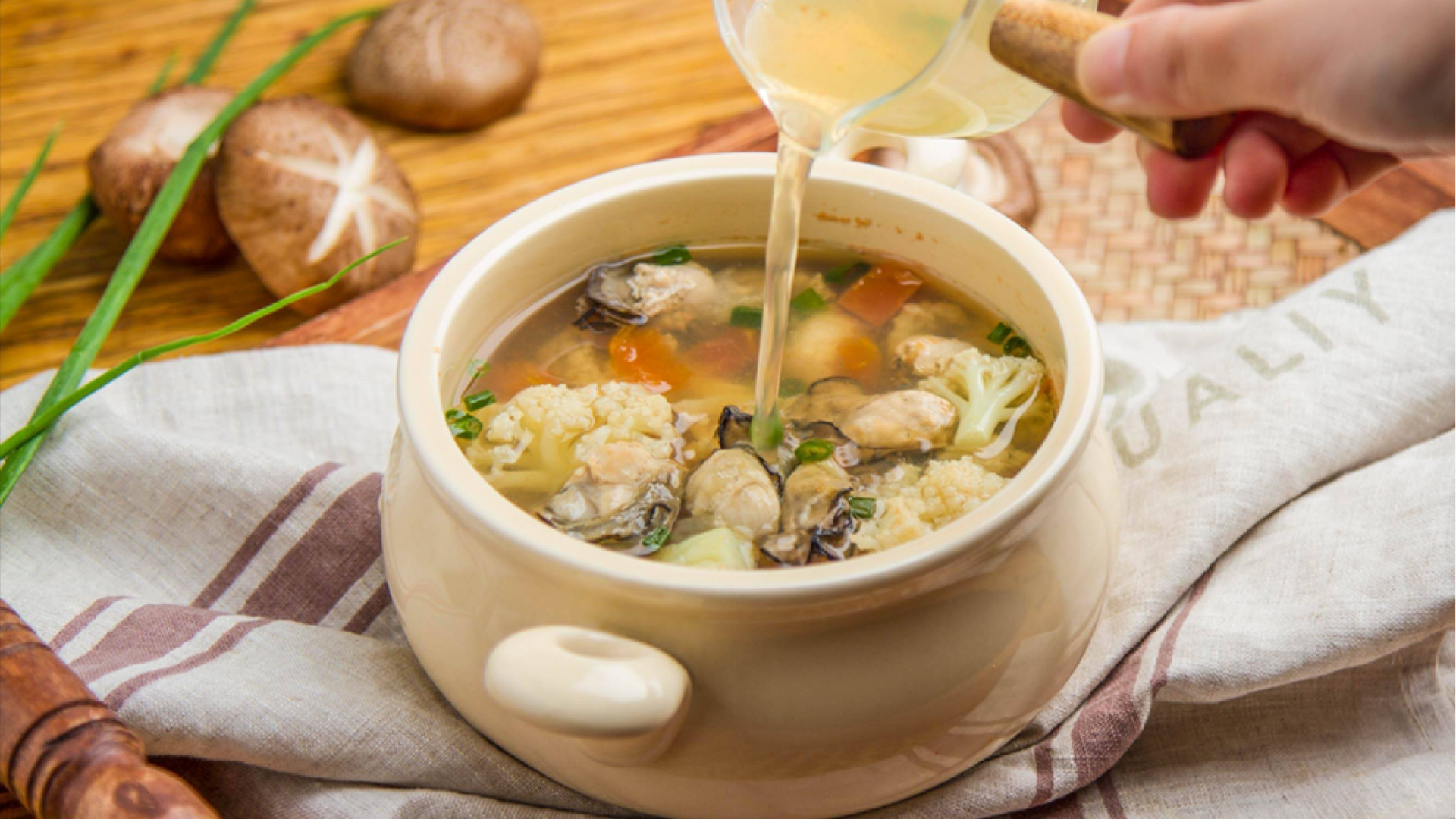 小羽私厨之花菜鲜蚝汤