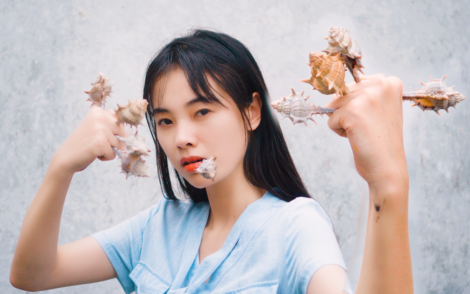 广西姑娘大展身手,嘴接刺螺大锅炖起,吃法太豪爽了