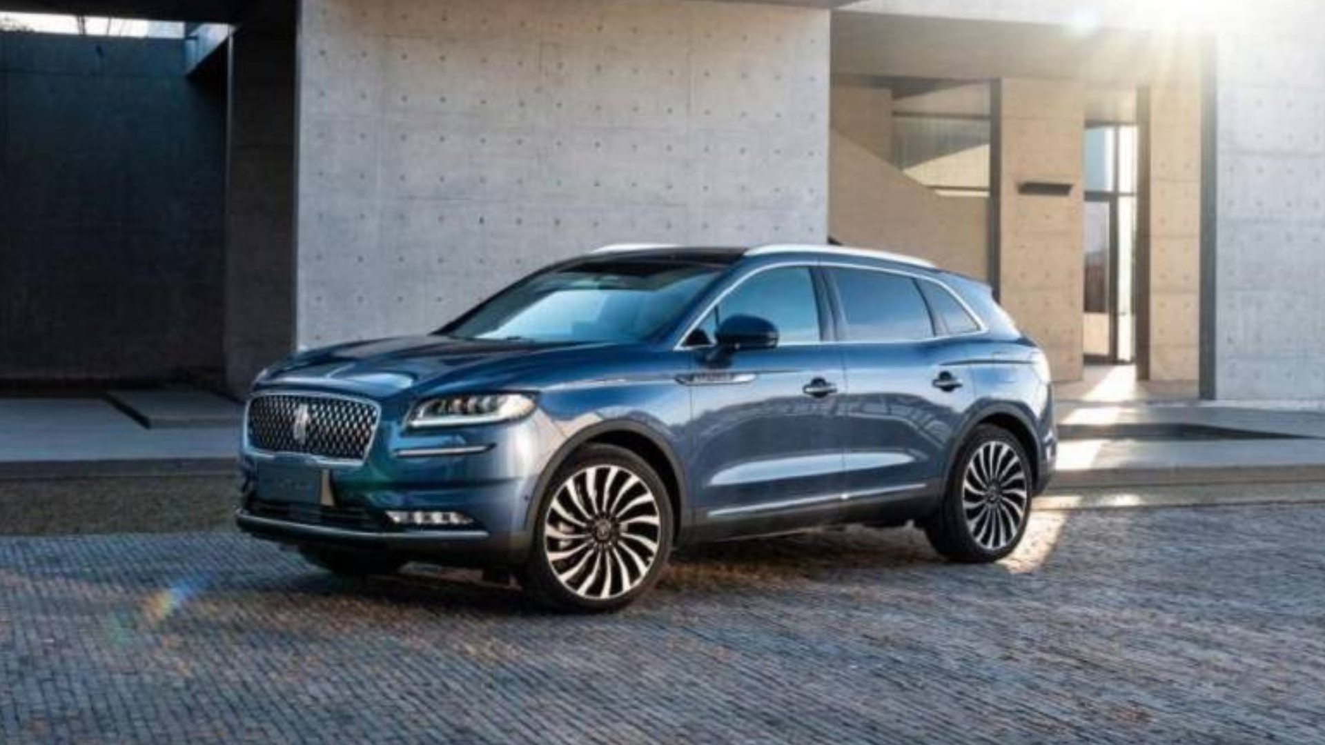 焕新升级让豪华面面俱到中型美式豪华suv新一代林肯航海家nautilus