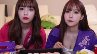 你所不知道的三上悠亚~和藤田妮可的闺蜜饮食聊天~中字版