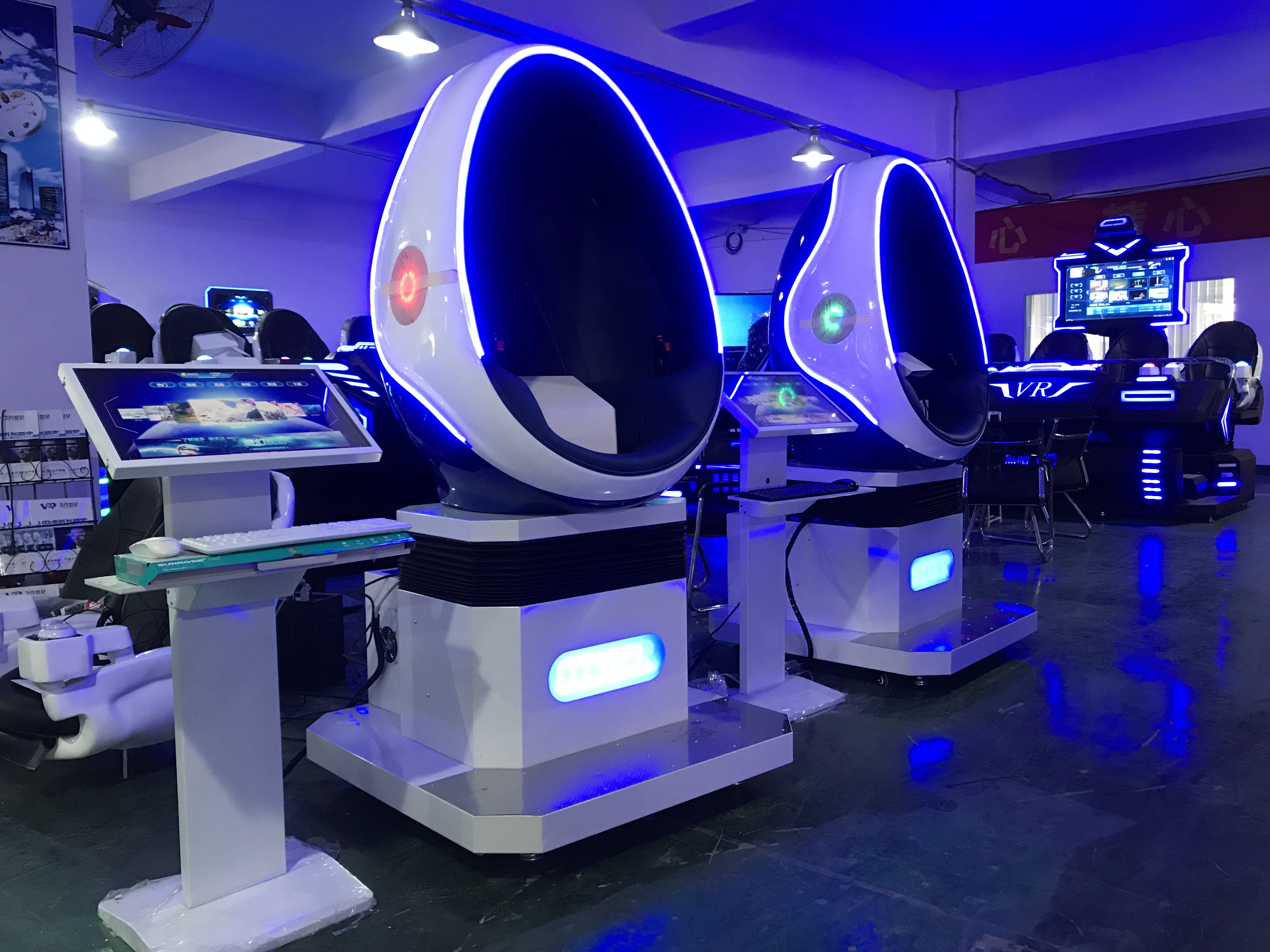 史可威动漫9dvr虚拟现实设备vr安全教育平台观影设备