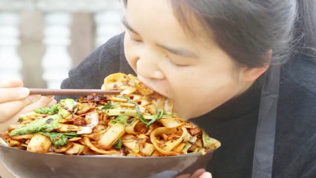 苗阿朵美食农村图片