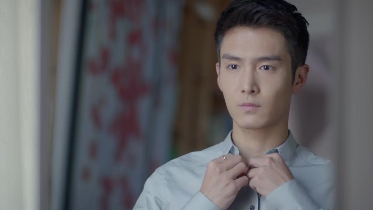 慧珍和白皓宇的生活真不一样, 一个懒懒散散, 一个自制专心